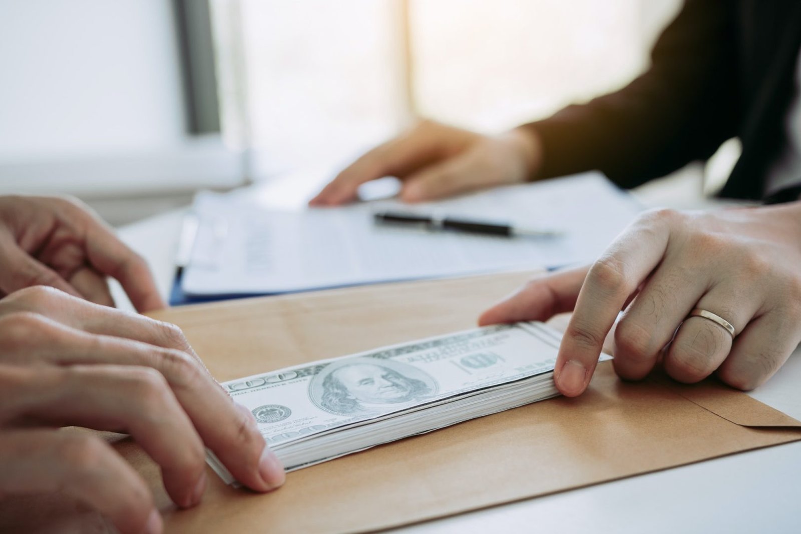 Partner has made a fraud in the contract of sale and being handed a cash and pen